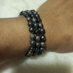 Elegant Black Beaded Bracelet
